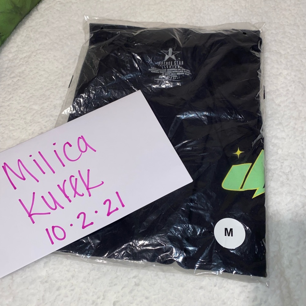 Jeffree Star mystery box tshirt